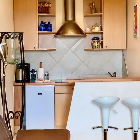 Boulevard Victor Hugo Apartment *
