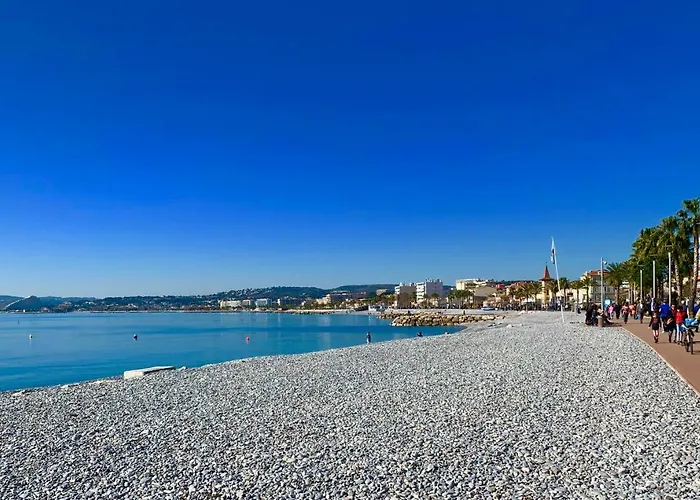 Boulevard Victor Hugo *